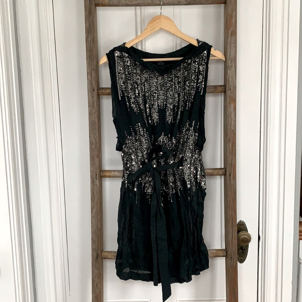 French Connection Silver Simmons Cocktail Dress - Size 8.